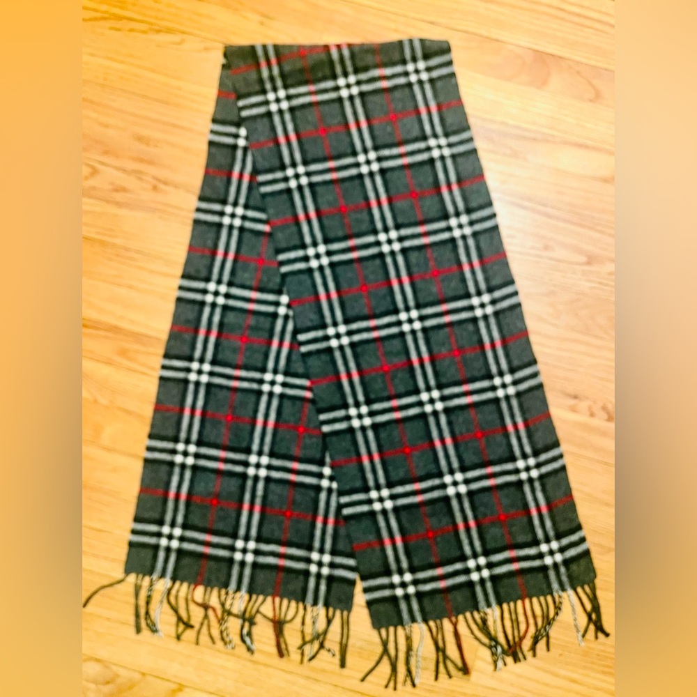 Burberry cashmere unisex  classic  Plaid Scarf